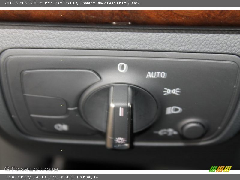 Phantom Black Pearl Effect / Black 2013 Audi A7 3.0T quattro Premium Plus