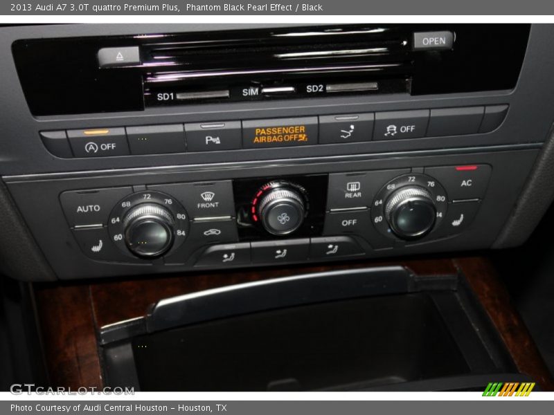 Phantom Black Pearl Effect / Black 2013 Audi A7 3.0T quattro Premium Plus