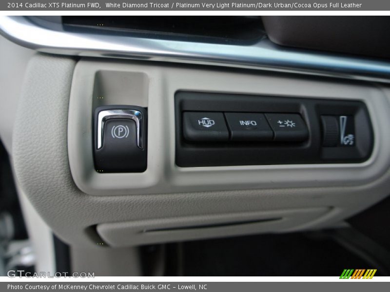 Controls of 2014 XTS Platinum FWD