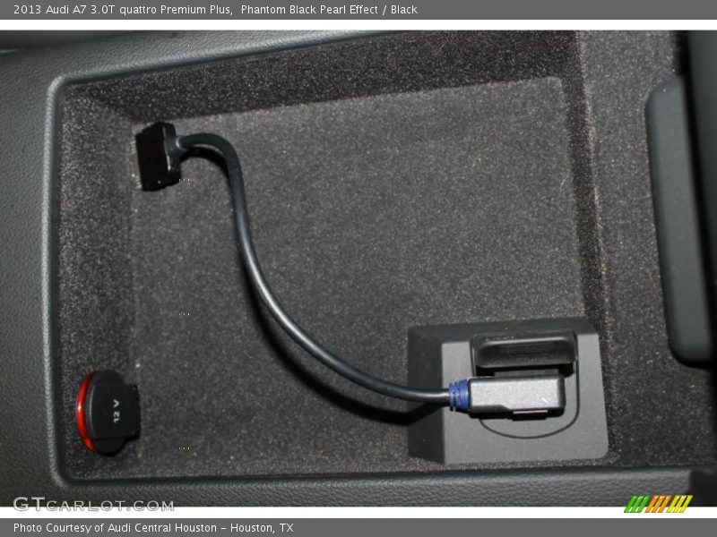 Phantom Black Pearl Effect / Black 2013 Audi A7 3.0T quattro Premium Plus