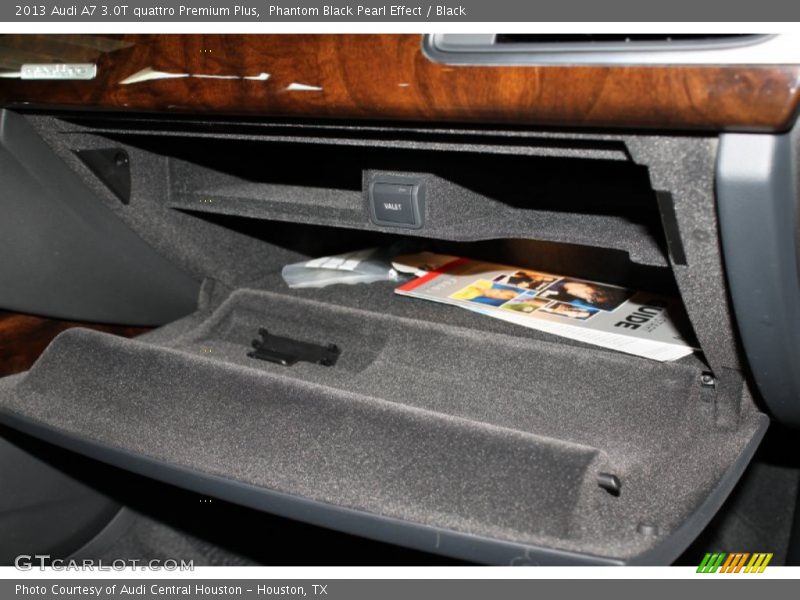 Phantom Black Pearl Effect / Black 2013 Audi A7 3.0T quattro Premium Plus