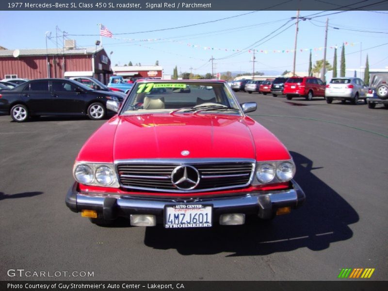 Signal Red / Parchment 1977 Mercedes-Benz SL Class 450 SL roadster