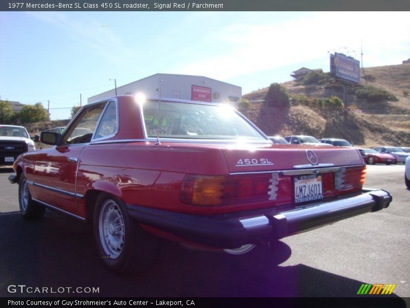 Signal Red / Parchment 1977 Mercedes-Benz SL Class 450 SL roadster