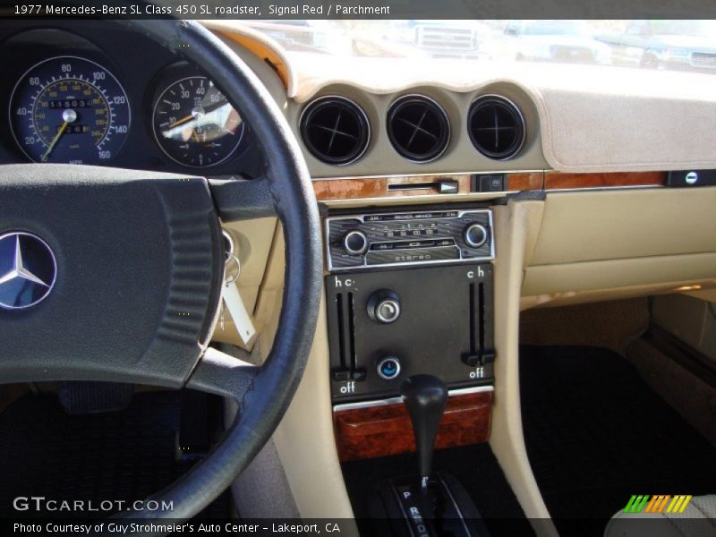 Signal Red / Parchment 1977 Mercedes-Benz SL Class 450 SL roadster