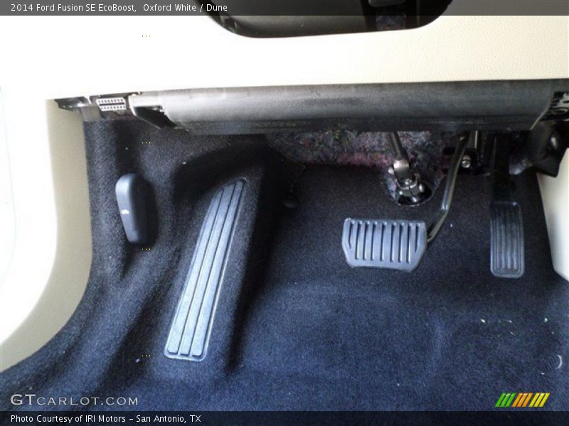 Oxford White / Dune 2014 Ford Fusion SE EcoBoost