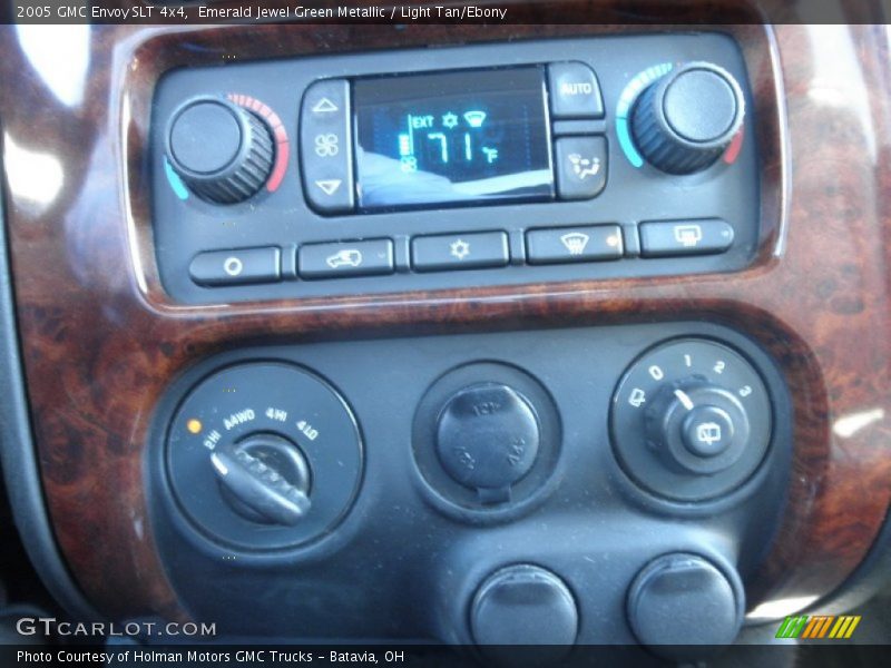 Emerald Jewel Green Metallic / Light Tan/Ebony 2005 GMC Envoy SLT 4x4