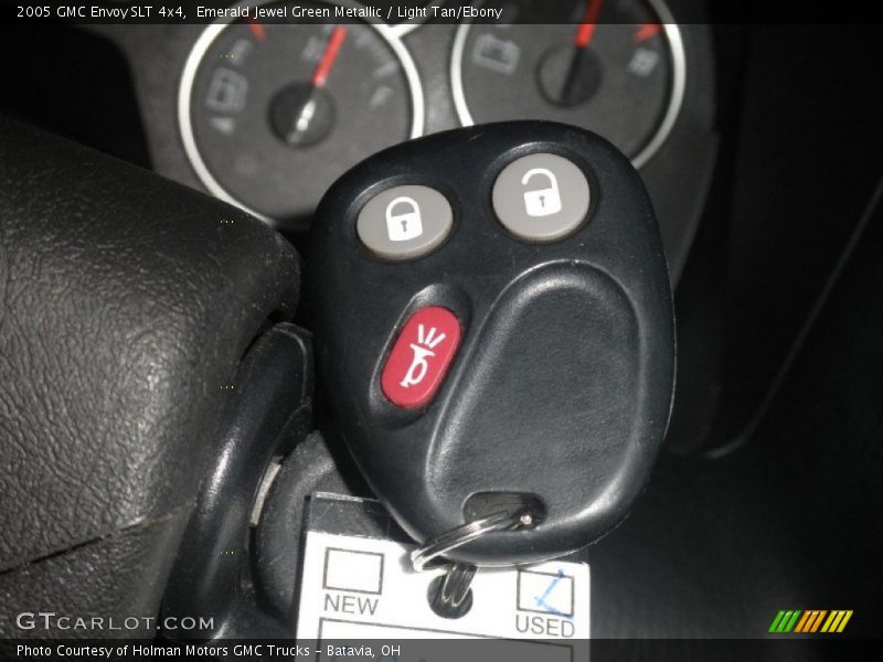 Emerald Jewel Green Metallic / Light Tan/Ebony 2005 GMC Envoy SLT 4x4