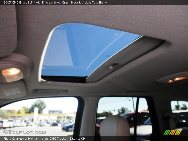Emerald Jewel Green Metallic / Light Tan/Ebony 2005 GMC Envoy SLT 4x4
