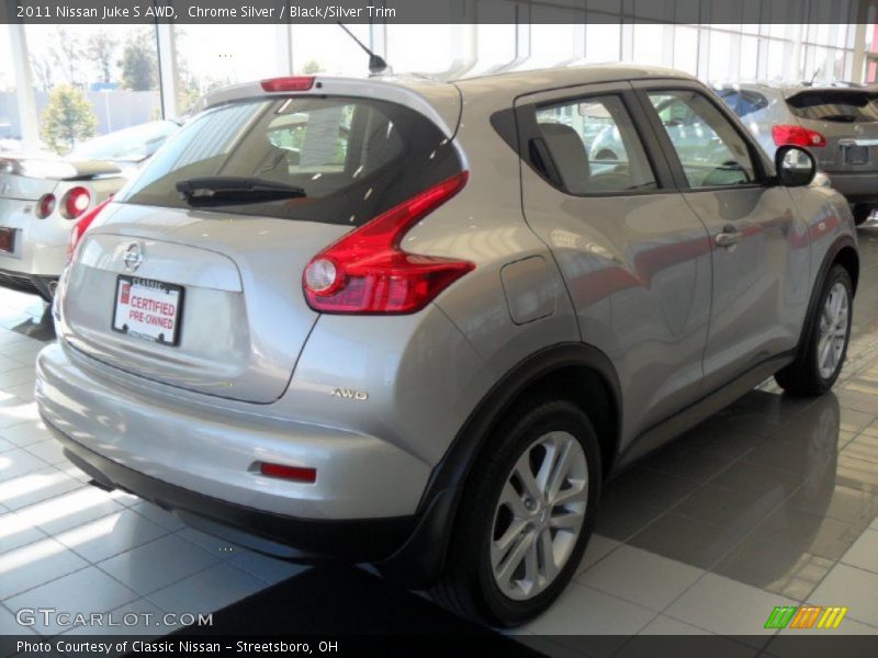 Chrome Silver / Black/Silver Trim 2011 Nissan Juke S AWD
