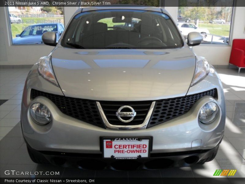 Chrome Silver / Black/Silver Trim 2011 Nissan Juke S AWD