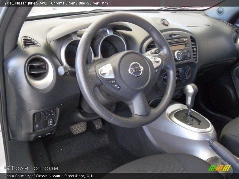 Chrome Silver / Black/Silver Trim 2011 Nissan Juke S AWD