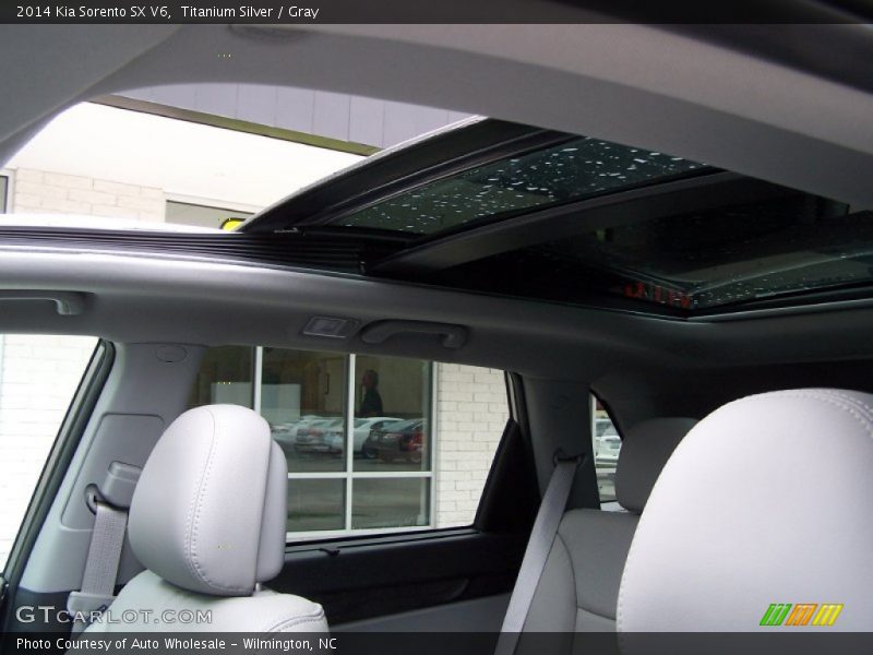 Titanium Silver / Gray 2014 Kia Sorento SX V6