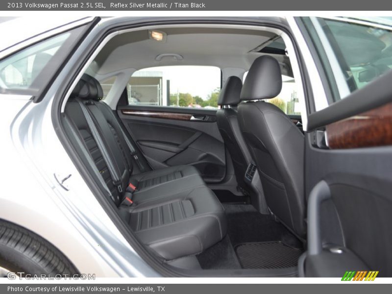 Reflex Silver Metallic / Titan Black 2013 Volkswagen Passat 2.5L SEL