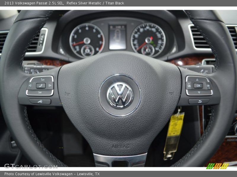 Reflex Silver Metallic / Titan Black 2013 Volkswagen Passat 2.5L SEL
