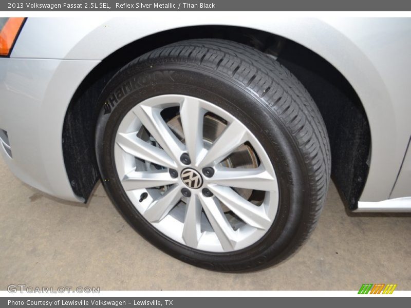 Reflex Silver Metallic / Titan Black 2013 Volkswagen Passat 2.5L SEL