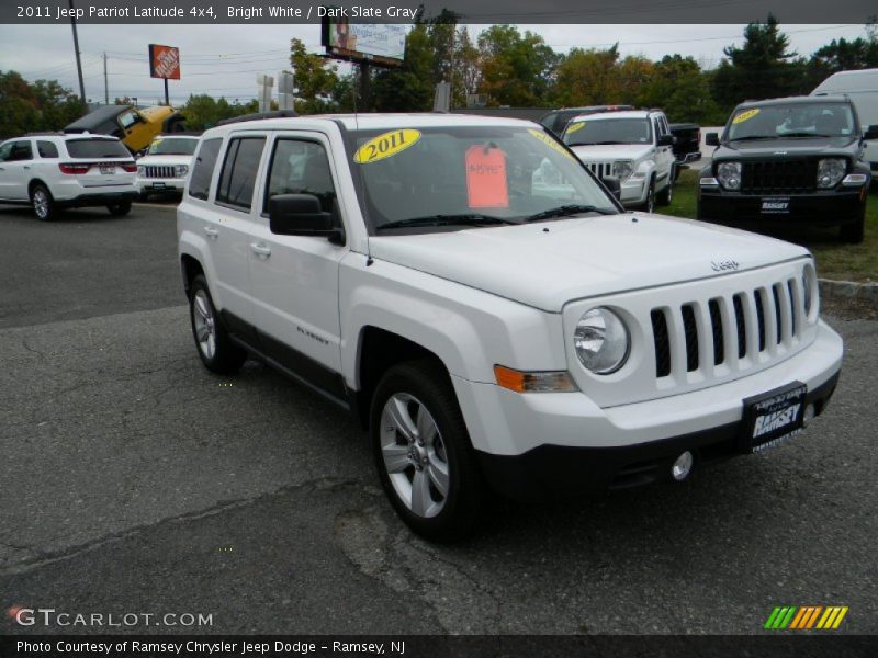 Bright White / Dark Slate Gray 2011 Jeep Patriot Latitude 4x4