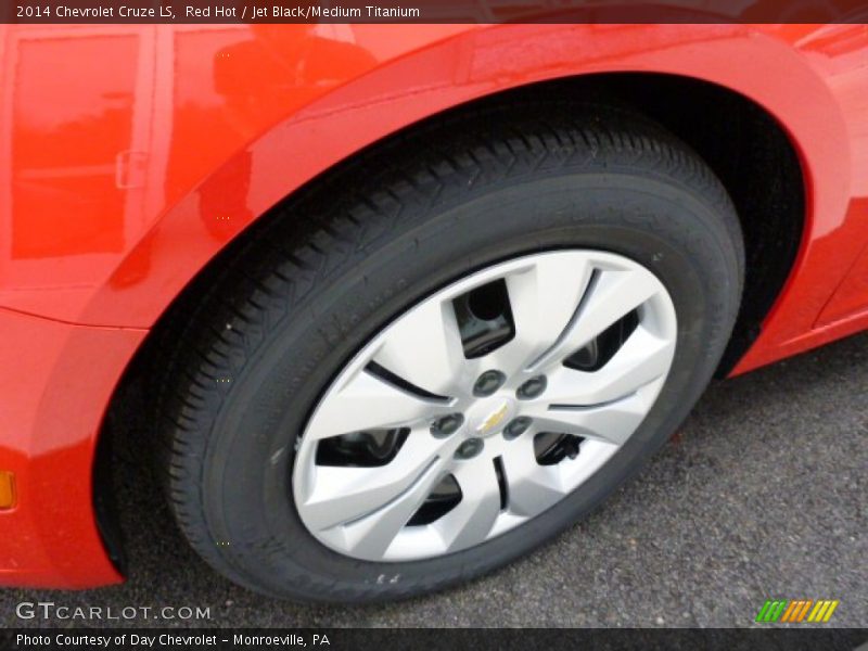 Red Hot / Jet Black/Medium Titanium 2014 Chevrolet Cruze LS