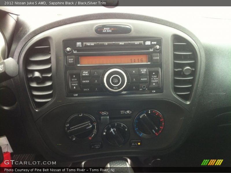 Sapphire Black / Black/Silver Trim 2012 Nissan Juke S AWD