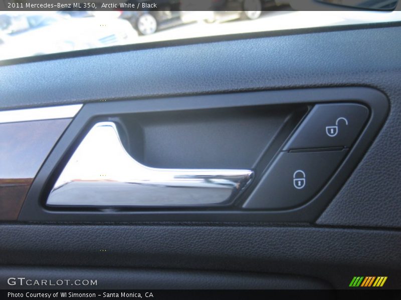 Arctic White / Black 2011 Mercedes-Benz ML 350