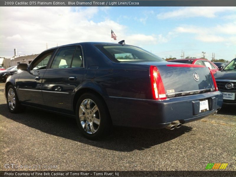 Blue Diamond Tricoat / Light Linen/Cocoa 2009 Cadillac DTS Platinum Edition