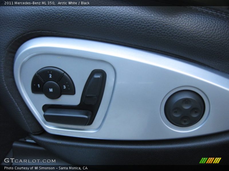 Arctic White / Black 2011 Mercedes-Benz ML 350