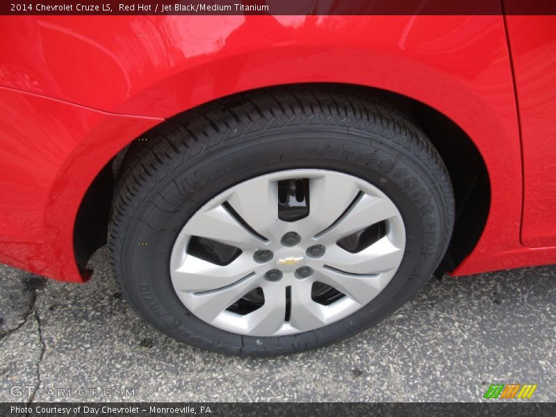 Red Hot / Jet Black/Medium Titanium 2014 Chevrolet Cruze LS
