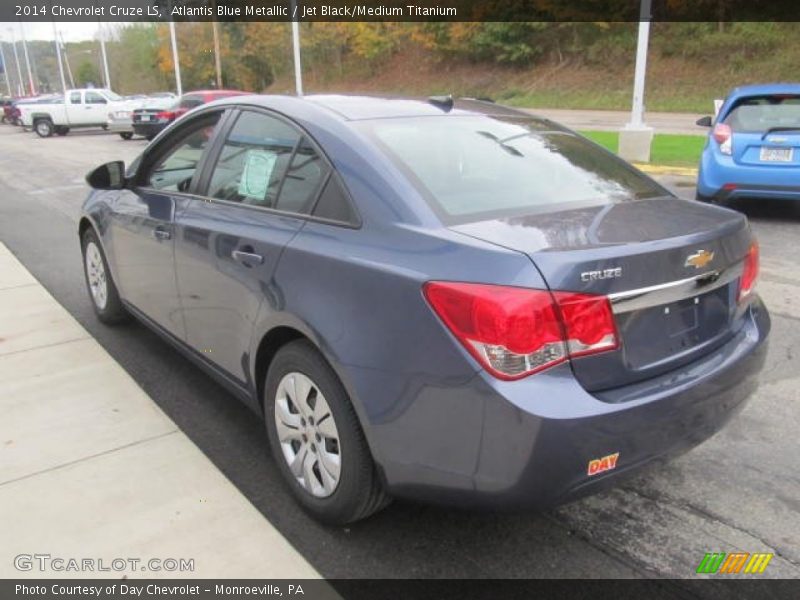 Atlantis Blue Metallic / Jet Black/Medium Titanium 2014 Chevrolet Cruze LS