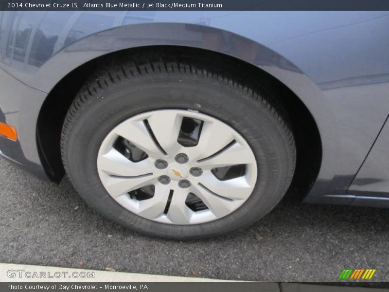 Atlantis Blue Metallic / Jet Black/Medium Titanium 2014 Chevrolet Cruze LS