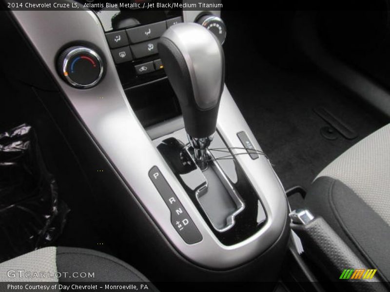 Atlantis Blue Metallic / Jet Black/Medium Titanium 2014 Chevrolet Cruze LS