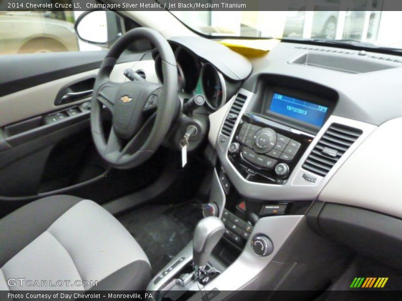 Champagne Silver Metallic / Jet Black/Medium Titanium 2014 Chevrolet Cruze LS