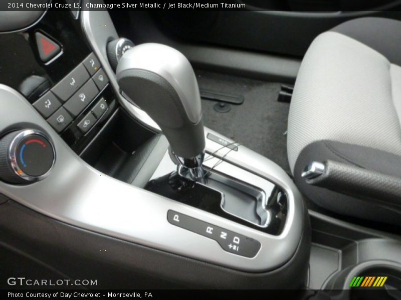Champagne Silver Metallic / Jet Black/Medium Titanium 2014 Chevrolet Cruze LS