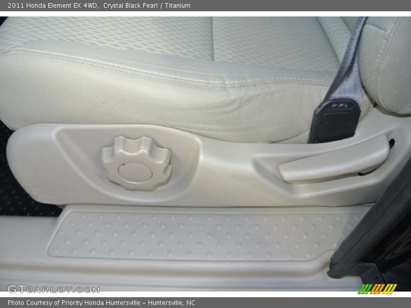 Crystal Black Pearl / Titanium 2011 Honda Element EX 4WD