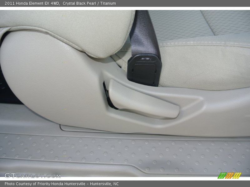 Crystal Black Pearl / Titanium 2011 Honda Element EX 4WD