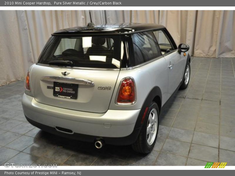 Pure Silver Metallic / Grey/Carbon Black 2010 Mini Cooper Hardtop