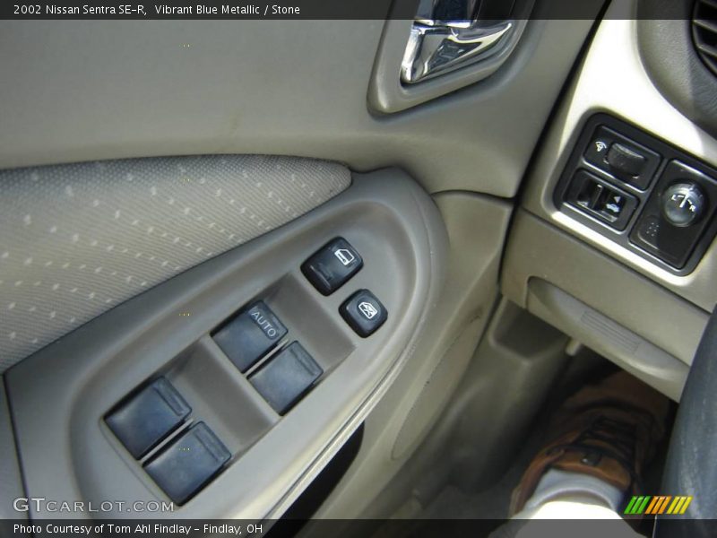 Vibrant Blue Metallic / Stone 2002 Nissan Sentra SE-R