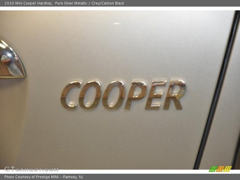 Pure Silver Metallic / Grey/Carbon Black 2010 Mini Cooper Hardtop
