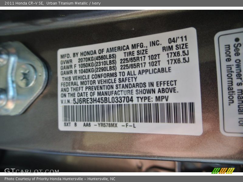 Urban Titanium Metallic / Ivory 2011 Honda CR-V SE