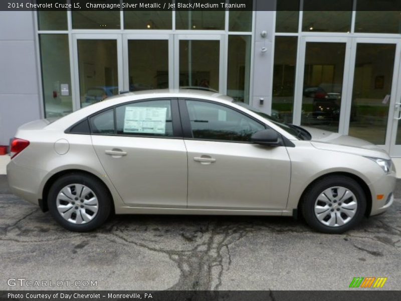 Champagne Silver Metallic / Jet Black/Medium Titanium 2014 Chevrolet Cruze LS