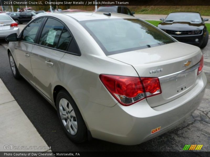 Champagne Silver Metallic / Jet Black/Medium Titanium 2014 Chevrolet Cruze LS