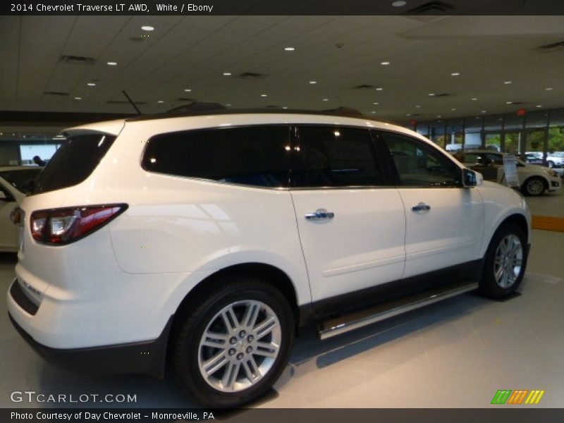 White / Ebony 2014 Chevrolet Traverse LT AWD