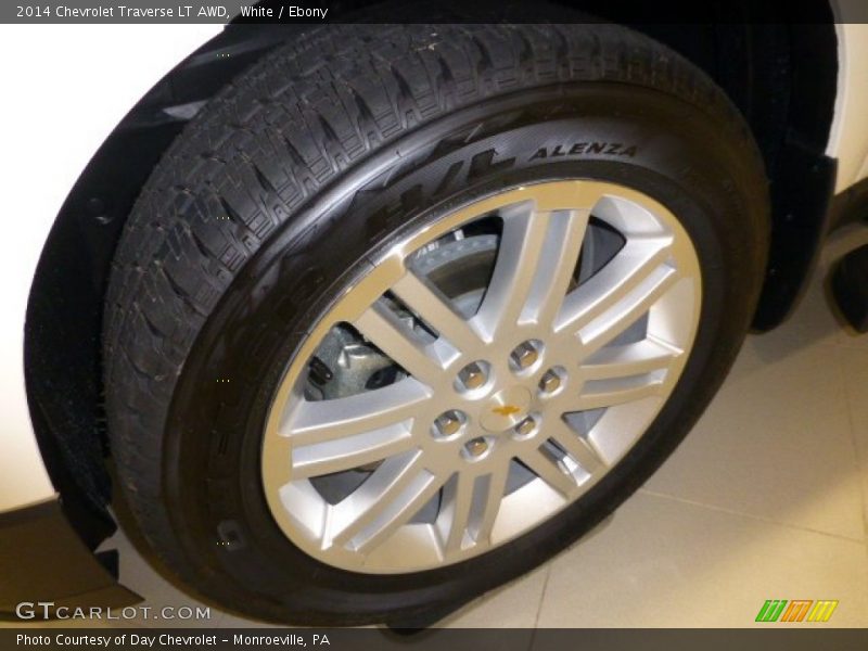 White / Ebony 2014 Chevrolet Traverse LT AWD