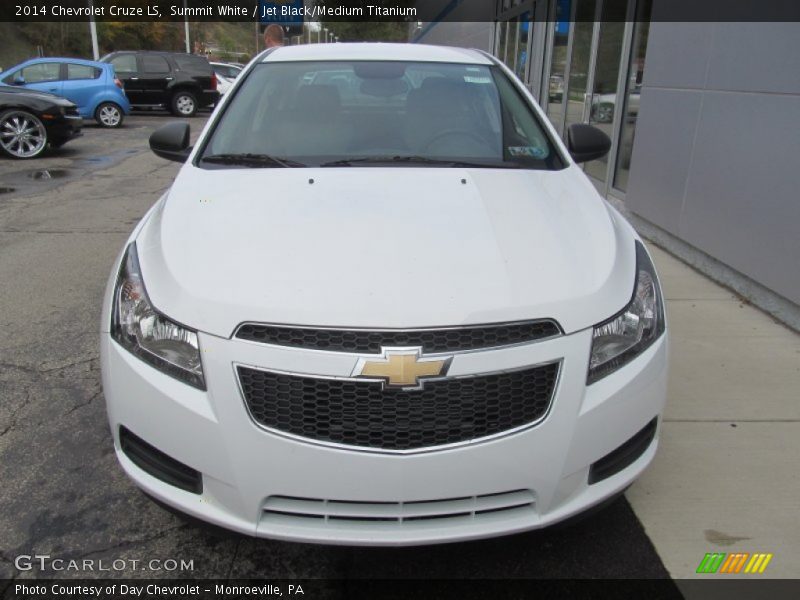 Summit White / Jet Black/Medium Titanium 2014 Chevrolet Cruze LS