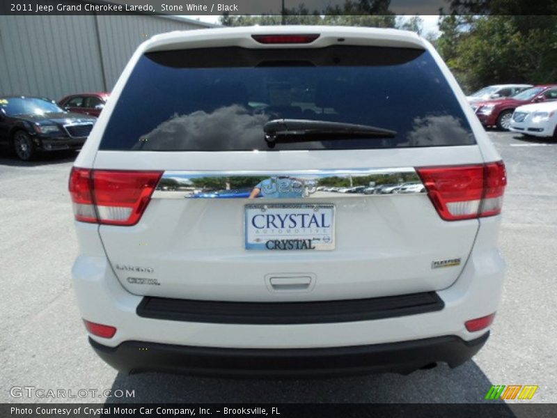 Stone White / Black 2011 Jeep Grand Cherokee Laredo