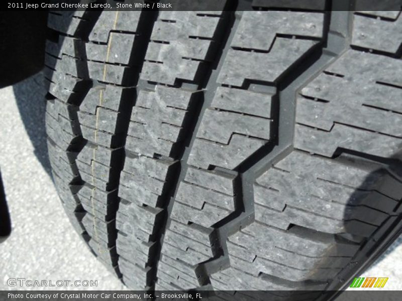 Stone White / Black 2011 Jeep Grand Cherokee Laredo
