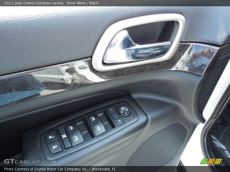 Stone White / Black 2011 Jeep Grand Cherokee Laredo