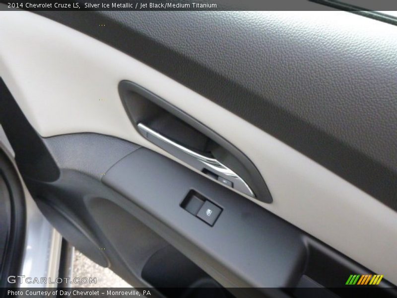 Silver Ice Metallic / Jet Black/Medium Titanium 2014 Chevrolet Cruze LS