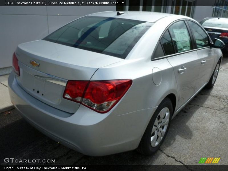 Silver Ice Metallic / Jet Black/Medium Titanium 2014 Chevrolet Cruze LS
