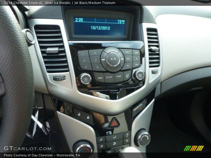 Silver Ice Metallic / Jet Black/Medium Titanium 2014 Chevrolet Cruze LS