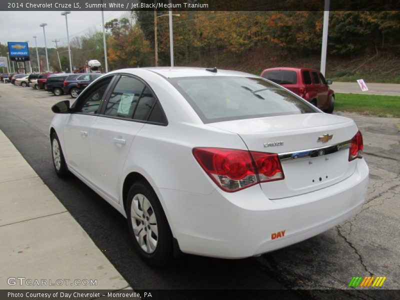 Summit White / Jet Black/Medium Titanium 2014 Chevrolet Cruze LS