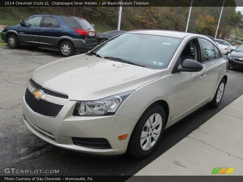 Champagne Silver Metallic / Jet Black/Medium Titanium 2014 Chevrolet Cruze LS